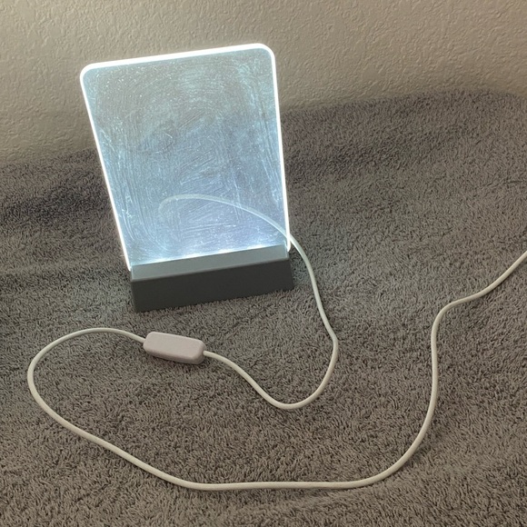 🪿LED board for extra light, a cute floating picture frame or dry erase board! - Picture 2 of 4